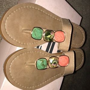 Cracker Barrel flip flops NEW